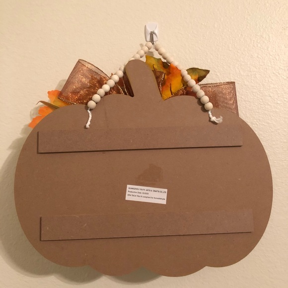 Give Thanks Flowers Fall Thanksgiving Sign Decor - Picture 5 of 9